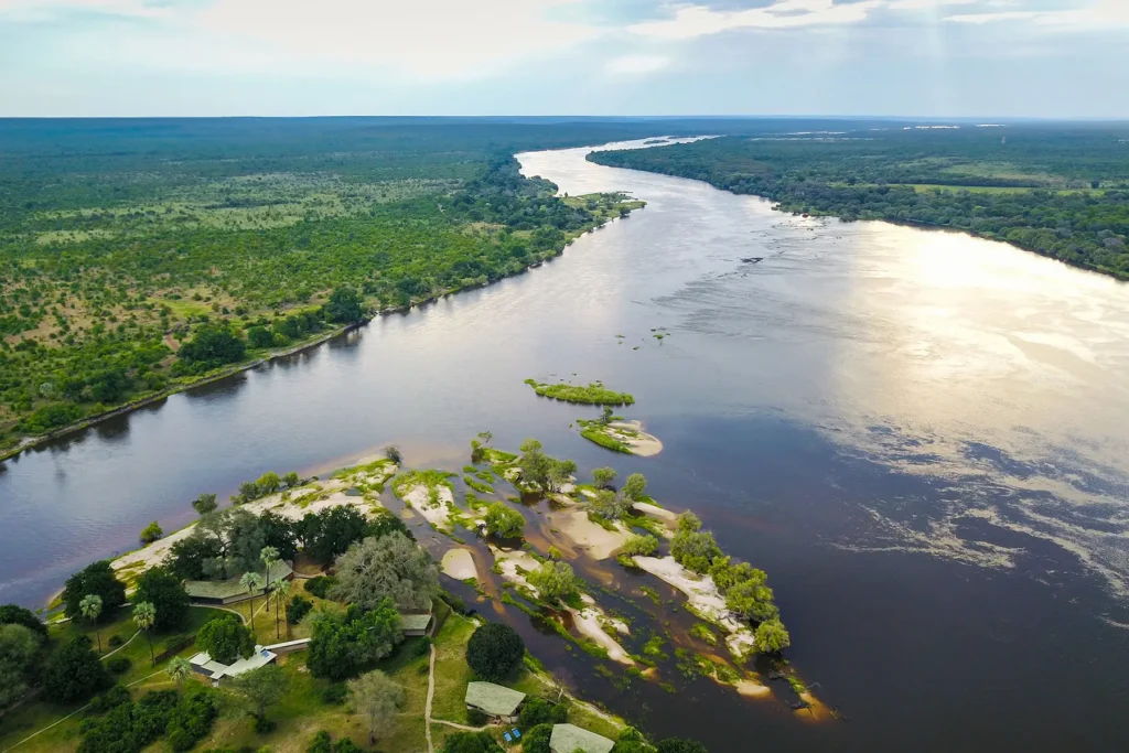 1800px-2026-seolo-africa-chundu-aerial-5
